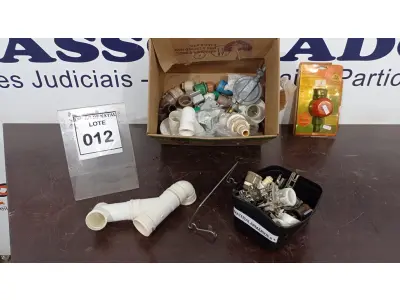 LOTE 012 - 01 REGISTRO DE BOTIJÃO DE GÁS, 01 TEMPORIZADOR PARA IRRIGAÇÃO E DIVERSOS ACESSÓRIOS DE HIDRÁULICA E CONEXÕES DIVERSAS. (NO ESTADO) ATENÇÃO! FAZER A VISITAÇÃO ANTES DE ARREMATAR, NÃO SABEMOS SE FUNCIONA, LEILÃO NÃO TEM GARANTIA E NEM DEVOLUÇÃO, SUJEITO A POSSÍVEIS AVARIAS VISÍVEIS/OCULTAS E/OU AUSÊNCIA DE COMPONENTES.