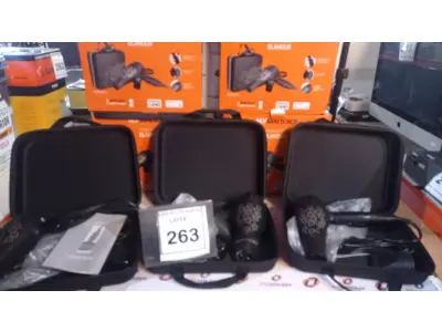 LOTE 263 - 05 SECADORES DE CABELO COM MALETA SENDO 127V MARCA MALLORY. (NO ESTADO) ATENÇÃO! FAZER A VISITAÇÃO ANTES DE ARREMATAR, NÃO SABEMOS SE FUNCIONA, LEILÃO NÃO TEM GARANTIA E NEM DEVOLUÇÃO, SUJEITO A POSSÍVEIS AVARIAS VISÍVEIS/OCULTAS E/OU AUSÊNCIA DE COMPONENTES.