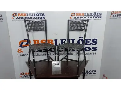 LOTE 002 - 02 CADEIRAS DE FERRO. (NO ESTADO) ATENÇÃO! FAZER A VISITAÇÃO ANTES DE ARREMATAR, NÃO SABEMOS SE FUNCIONA, LEILÃO NÃO TEM GARANTIA E NEM DEVOLUÇÃO, SUJEITO A POSSÍVEIS AVARIAS VISÍVEIS/OCULTAS E/OU AUSÊNCIA DE COMPONENTES.