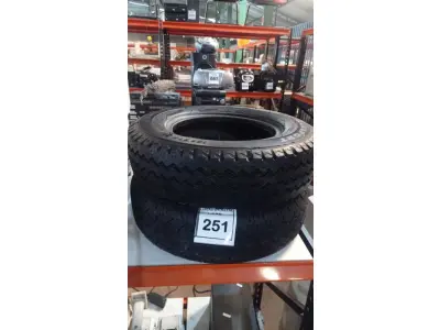 LOTE 251 - 02 PNEUS REMOLD MEDIDA 185 R14C. (NO ESTADO) ATENÇÃO! FAZER A VISITAÇÃO ANTES DE ARREMATAR, NÃO SABEMOS SE FUNCIONA, LEILÃO NÃO TEM GARANTIA E NEM DEVOLUÇÃO, SUJEITO A POSSÍVEIS AVARIAS VISÍVEIS/OCULTAS E/OU AUSÊNCIA DE COMPONENTES.