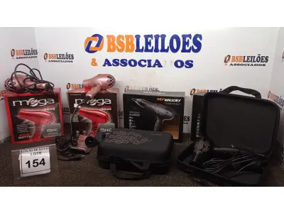 LOTE 154 - 04 SECADORES DE CABELO MARCAS MALLORY E MEGA 220V. (NO ESTADO) ATENÇÃO! FAZER A VISITAÇÃO ANTES DE ARREMATAR, NÃO SABEMOS SE FUNCIONA, LEILÃO NÃO TEM GARANTIA E NEM DEVOLUÇÃO, SUJEITO A POSSÍVEIS AVARIAS VISÍVEIS/OCULTAS E/OU AUSÊNCIA DE COMPONENTES.