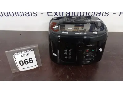 LOTE 066 - 01 FRITADEIRA ELÉTRICA 2,5L MARCA MONDIAL. (NO ESTADO) ATENÇÃO! FAZER A VISITAÇÃO ANTES DE ARREMATAR, NÃO SABEMOS SE FUNCIONA, LEILÃO NÃO TEM GARANTIA E NEM DEVOLUÇÃO, SUJEITO A POSSÍVEIS AVARIAS VISÍVEIS/OCULTAS E/OU AUSÊNCIA DE COMPONENTES.