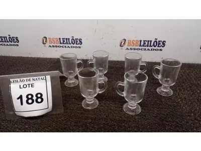 LOTE 188 - 06 COPOS DE LICOR. (NO ESTADO) ATENÇÃO! FAZER A VISITAÇÃO ANTES DE ARREMATAR, NÃO SABEMOS SE FUNCIONA, LEILÃO NÃO TEM GARANTIA E NEM DEVOLUÇÃO, SUJEITO A POSSÍVEIS AVARIAS VISÍVEIS/OCULTAS E/OU AUSÊNCIA DE COMPONENTES.