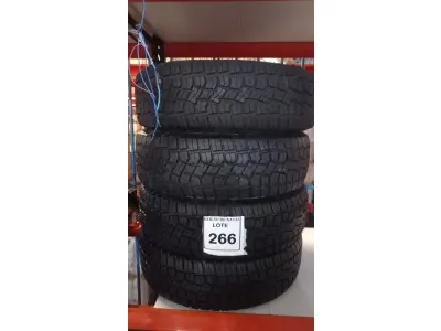 LOTE 266 - 04 PNEUS REMOLD MEDIDA 175/70 R14. (NO ESTADO) ATENÇÃO! FAZER A VISITAÇÃO ANTES DE ARREMATAR, NÃO SABEMOS SE FUNCIONA, LEILÃO NÃO TEM GARANTIA E NEM DEVOLUÇÃO, SUJEITO A POSSÍVEIS AVARIAS VISÍVEIS/OCULTAS E/OU AUSÊNCIA DE COMPONENTES.