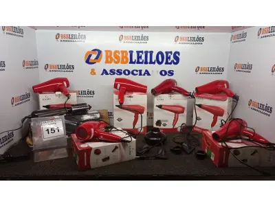 LOTE 151 - 06 SECADORES DE CABELO MARCA GA.MA E 01 ESCOVA DE CABELO MARCA MALLORY 220V. (NO ESTADO) ATENÇÃO! FAZER A VISITAÇÃO ANTES DE ARREMATAR, NÃO SABEMOS SE FUNCIONA, LEILÃO NÃO TEM GARANTIA E NEM DEVOLUÇÃO, SUJEITO A POSSÍVEIS AVARIAS VISÍVEIS/OCULTAS E/OU AUSÊNCIA DE COMPONENTES.