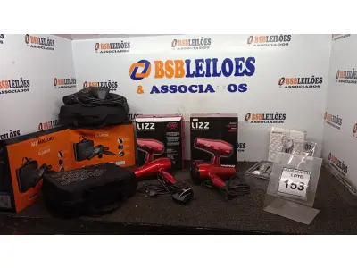 LOTE 153 - 04 SECADORES DE CABELO DE MARCAS E MODELOS DIVERSOS E 01 BARBEADOR ELÉTRICO MARCA MALLORY. (NO ESTADO) ATENÇÃO! FAZER A VISITAÇÃO ANTES DE ARREMATAR, NÃO SABEMOS SE FUNCIONA, LEILÃO NÃO TEM GARANTIA E NEM DEVOLUÇÃO, SUJEITO A POSSÍVEIS AVARIAS VISÍVEIS/OCULTAS E/OU AUSÊNCIA DE COMPONENTES.