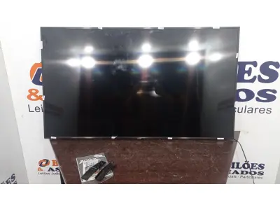 LOTE 286 - 01 TV LCD 55’’ MARCA SAMSUNG. (NO ESTADO) ATENÇÃO! FAZER A VISITAÇÃO ANTES DE ARREMATAR, NÃO SABEMOS SE FUNCIONA, LEILÃO NÃO TEM GARANTIA E NEM DEVOLUÇÃO, SUJEITO A POSSÍVEIS AVARIAS VISÍVEIS/OCULTAS E/OU AUSÊNCIA DE COMPONENTES.