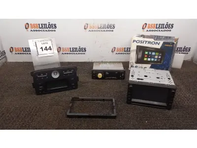 LOTE 144 - 04 APARELHOS DE SOM AUTOMOTIVO DE MARCAS E MODELOS DIVERSOS. (NO ESTADO) ATENÇÃO! FAZER A VISITAÇÃO ANTES DE ARREMATAR, NÃO SABEMOS SE FUNCIONA, LEILÃO NÃO TEM GARANTIA E NEM DEVOLUÇÃO, SUJEITO A POSSÍVEIS AVARIAS VISÍVEIS/OCULTAS E/OU AUSÊNCIA DE COMPONENTES.