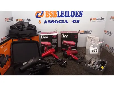 LOTE 153 - 04 SECADORES DE CABELO DE MARCAS E MODELOS DIVERSOS E 01 BARBEADOR ELÉTRICO MARCA MALLORY. (NO ESTADO) ATENÇÃO! FAZER A VISITAÇÃO ANTES DE ARREMATAR, NÃO SABEMOS SE FUNCIONA, LEILÃO NÃO TEM GARANTIA E NEM DEVOLUÇÃO, SUJEITO A POSSÍVEIS AVARIAS VISÍVEIS/OCULTAS E/OU AUSÊNCIA DE COMPONENTES.