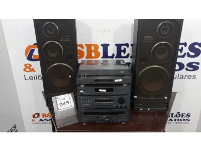 LOTE 043 - 01 APARELHO DE SOM COM 02 CAIXAS MARCA SONY. (NO ESTADO) ATENÇÃO! FAZER A VISITAÇÃO ANTES DE ARREMATAR, NÃO SABEMOS SE FUNCIONA, LEILÃO NÃO TEM GARANTIA E NEM DEVOLUÇÃO, SUJEITO A POSSÍVEIS AVARIAS VISÍVEIS/OCULTAS E/OU AUSÊNCIA DE COMPONENTES.