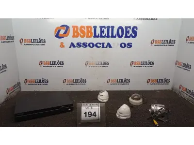 LOTE 194 - 01 DVR MARCA INTELBRAS MODELO VD 3016 E 04CAMERAS DE MONITORAMENTO. (NO ESTADO) ATENÇÃO! FAZER A VISITAÇÃO ANTES DE ARREMATAR, NÃO SABEMOS SE FUNCIONA, LEILÃO NÃO TEM GARANTIA E NEM DEVOLUÇÃO, SUJEITO A POSSÍVEIS AVARIAS VISÍVEIS/OCULTAS E/OU AUSÊNCIA DE COMPONENTES.