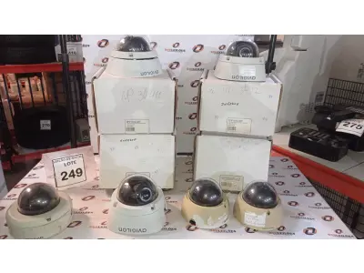 LOTE 249 - 06 CÂMERAS DE MONITORAMENTO TIPO DOME MARCA AVIGILON. (NO ESTADO) ATENÇÃO! FAZER A VISITAÇÃO ANTES DE ARREMATAR, NÃO SABEMOS SE FUNCIONA, LEILÃO NÃO TEM GARANTIA E NEM DEVOLUÇÃO, SUJEITO A POSSÍVEIS AVARIAS VISÍVEIS/OCULTAS E/OU AUSÊNCIA DE COMPONENTES.