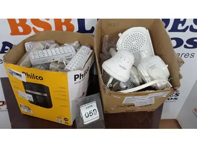 LOTE 059 - 01 LOTE COM GRANDE QUANTIDADE DE LANTERNAS DE EMERGÊNCIA E CHUVEIROS MARCAS E MODELOS DIVERSOS. (NO ESTADO) ATENÇÃO! FAZER A VISITAÇÃO ANTES DE ARREMATAR, NÃO SABEMOS SE FUNCIONA, LEILÃO NÃO TEM GARANTIA E NEM DEVOLUÇÃO, SUJEITO A POSSÍVEIS AVARIAS VISÍVEIS/OCULTAS E/OU AUSÊNCIA DE COMPONENTES.