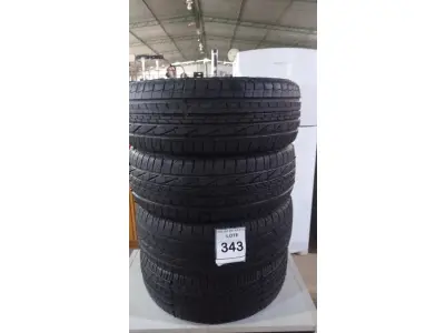 LOTE 343 - 03 PNEUS REMOLD MEDIDA 205/55 R16. (NO ESTADO) ATENÇÃO! FAZER A VISITAÇÃO ANTES DE ARREMATAR, NÃO SABEMOS SE FUNCIONA, LEILÃO NÃO TEM GARANTIA E NEM DEVOLUÇÃO, SUJEITO A POSSÍVEIS AVARIAS VISÍVEIS/OCULTAS E/OU AUSÊNCIA DE COMPONENTES.