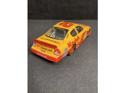 LOTE 095 - 01 RARA MINIATURA RUSTY WALLACE 1/24 2005 KODAK/LITE X,METAL SUPER CONSERVADA PARECE NOVA, ITEM COMPRADO EM GAREGEM DE ANTIGUIDADES NOS EUA. ITEM DE COLEÇAO. (NO ESTADO) ATENÇÃO! FAZER A VISITAÇÃO ANTES DE ARREMATAR, NÃO SABEMOS SE FUNCIONA, LEILÃO NÃO TEM GARANTIA E NEM DEVOLUÇÃO, SUJEITO A POSSÍVEIS AVARIAS VISÍVEIS/OCULTAS E/OU AUSÊNCIA DE COMPONENTES.