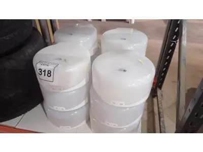 LOTE 318 - 12 DISPENSES DE PAPEL. (NO ESTADO) ATENÇÃO! FAZER A VISITAÇÃO ANTES DE ARREMATAR, NÃO SABEMOS SE FUNCIONA, LEILÃO NÃO TEM GARANTIA E NEM DEVOLUÇÃO, SUJEITO A POSSÍVEIS AVARIAS VISÍVEIS/OCULTAS E/OU AUSÊNCIA DE COMPONENTES.