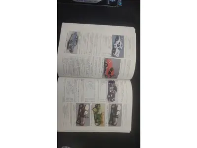 LOTE 111 - 01 REVISTA MOSTRUÁRIO MATCHBOX ANTIGA EM ÓTIMO ESTADO ITEM COMPRADO EM GARAGENS DE ANTIGUIDADES NOS EAU ITEM ORIGINAL. (NO ESTADO) ATENÇÃO! FAZER A VISITAÇÃO ANTES DE ARREMATAR, NÃO SABEMOS SE FUNCIONA, LEILÃO NÃO TEM GARANTIA E NEM DEVOLUÇÃO, SUJEITO A POSSÍVEIS AVARIAS VISÍVEIS/OCULTAS E/OU AUSÊNCIA DE COMPONENTES.