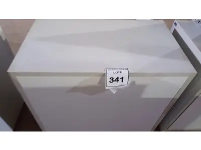 LOTE 341 - 01 ARMÁRIO BAIXO COM 02 PORTAS EM MADEIRA. (NO ESTADO) ATENÇÃO! FAZER A VISITAÇÃO ANTES DE ARREMATAR, NÃO SABEMOS SE FUNCIONA, LEILÃO NÃO TEM GARANTIA E NEM DEVOLUÇÃO, SUJEITO A POSSÍVEIS AVARIAS VISÍVEIS/OCULTAS E/OU AUSÊNCIA DE COMPONENTES.