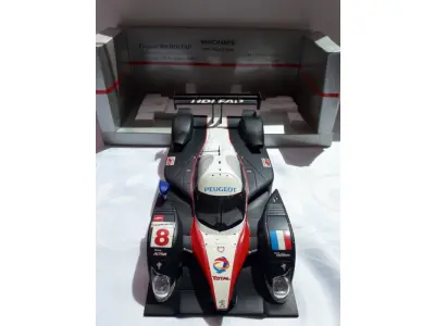 LOTE 097 - 01 RARA MINICHAMPS 1/18 ESCALA 150 081207 - PEUGEOT 908 HDI FAP LE MANS. (NO ESTADO) ATENÇÃO! FAZER A VISITAÇÃO ANTES DE ARREMATAR, NÃO SABEMOS SE FUNCIONA, LEILÃO NÃO TEM GARANTIA E NEM DEVOLUÇÃO, SUJEITO A POSSÍVEIS AVARIAS VISÍVEIS/OCULTAS E/OU AUSÊNCIA DE COMPONENTES.