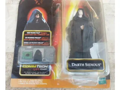 LOTE 073 - 01 HASBRO - STAR WARS EPISÓDIO 1 - FIGURA DARTH SIDIOUS - CHIP DE TECNOLOGIA DE COMUNICAÇÃO (LACRADO) . (NO ESTADO) ATENÇÃO! FAZER A VISITAÇÃO ANTES DE ARREMATAR, NÃO SABEMOS SE FUNCIONA, LEILÃO NÃO TEM GARANTIA E NEM DEVOLUÇÃO, SUJEITO A POSSÍVEIS AVARIAS VISÍVEIS/OCULTAS E/OU AUSÊNCIA DE COMPONENTES.