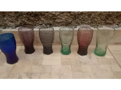 01 COLEÇAO DE COPOS COCA-COLA - MC DONALDS - COPA DO MUNDO LOTE COM 6 COPOS. (NO ESTADO) ATENÇÃO! FAZER A VISITAÇÃO ANTES DE ARREMATAR, NÃO SABEMOS SE FUNCIONA, LEILÃO NÃO TEM GARANTIA E NEM DEVOLUÇÃO, SUJEITO A POSSÍVEIS AVARIAS VISÍVEIS/OCULTAS E/OU AUSÊNCIA DE COMPONENTES.