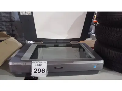 LOTE 296 - 01 SCANNER MARCA EPSON. (NO ESTADO) ATENÇÃO! FAZER A VISITAÇÃO ANTES DE ARREMATAR, NÃO SABEMOS SE FUNCIONA, LEILÃO NÃO TEM GARANTIA E NEM DEVOLUÇÃO, SUJEITO A POSSÍVEIS AVARIAS VISÍVEIS/OCULTAS E/OU AUSÊNCIA DE COMPONENTES.