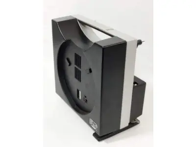 LOTE 033 - 01 ANTIGO PROJETOR YASHICA EM ÓTIMO ESTADO. (NO ESTADO) ATENÇÃO! FAZER A VISITAÇÃO ANTES DE ARREMATAR, NÃO SABEMOS SE FUNCIONA, LEILÃO NÃO TEM GARANTIA E NEM DEVOLUÇÃO, SUJEITO A POSSÍVEIS AVARIAS VISÍVEIS/OCULTAS E/OU AUSÊNCIA DE COMPONENTES.