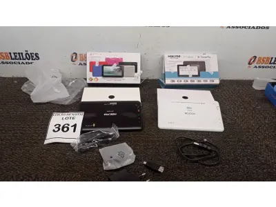 LOTE 361 - 01 TABLET NA COR BRANCA MARCAS FOSOTN E 01 TABLET NA COR PRETA MIDI PRO COM CARREGADOR. (NO ESTADO) ATENÇÃO! FAZER A VISITAÇÃO ANTES DE ARREMATAR, NÃO SABEMOS SE FUNCIONA, LEILÃO NÃO TEM GARANTIA E NEM DEVOLUÇÃO, SUJEITO A POSSÍVEIS AVARIAS VISÍVEIS/OCULTAS E/OU AUSÊNCIA DE COMPONENTES.