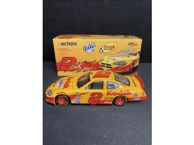 01 RARA MINIATURA RUSTY WALLACE 1/24 2005 KODAK/LITE X,METAL SUPER CONSERVADA PARECE NOVA, ITEM COMPRADO EM GAREGEM DE ANTIGUIDADES NOS EUA. ITEM DE COLEÇAO. (NO ESTADO) ATENÇÃO! FAZER A VISITAÇÃO ANTES DE ARREMATAR, NÃO SABEMOS SE FUNCIONA, LEILÃO NÃO TEM GARANTIA E NEM DEVOLUÇÃO, SUJEITO A POSSÍVEIS AVARIAS VISÍVEIS/OCULTAS E/OU AUSÊNCIA DE COMPONENTES.