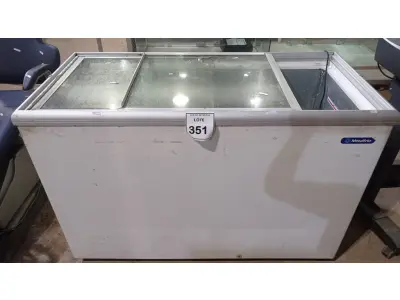 LOTE 351 - 01 FREEZER HORIZONTAL. (NO ESTADO) ATENÇÃO! FAZER A VISITAÇÃO ANTES DE ARREMATAR, NÃO SABEMOS SE FUNCIONA, LEILÃO NÃO TEM GARANTIA E NEM DEVOLUÇÃO, SUJEITO A POSSÍVEIS AVARIAS VISÍVEIS/OCULTAS E/OU AUSÊNCIA DE COMPONENTES.