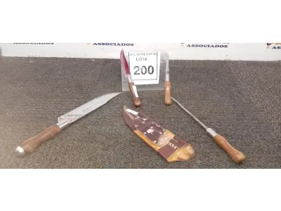 LOTE 200 - 01 KIT PARA CHURRASCO. (NO ESTADO) ATENÇÃO! FAZER A VISITAÇÃO ANTES DE ARREMATAR, NÃO SABEMOS SE FUNCIONA, LEILÃO NÃO TEM GARANTIA E NEM DEVOLUÇÃO, SUJEITO A POSSÍVEIS AVARIAS VISÍVEIS/OCULTAS E/OU AUSÊNCIA DE COMPONENTES.