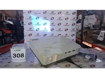LOTE 308 - 01 PROJETOR MARCA SANYO COM CABOS. (NO ESTADO) ATENÇÃO! FAZER A VISITAÇÃO ANTES DE ARREMATAR, NÃO SABEMOS SE FUNCIONA, LEILÃO NÃO TEM GARANTIA E NEM DEVOLUÇÃO, SUJEITO A POSSÍVEIS AVARIAS VISÍVEIS/OCULTAS E/OU AUSÊNCIA DE COMPONENTES.