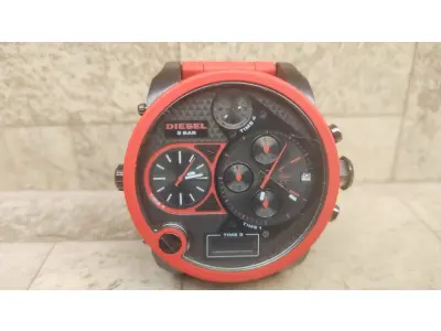 LOTE 041 - 01 RELÓGIO DIESEL DZ 7279 EM ÓTIMO ESTADO PRECISA SÓ COLOCAR BATERIA. (NO ESTADO) ATENÇÃO! FAZER A VISITAÇÃO ANTES DE ARREMATAR, NÃO SABEMOS SE FUNCIONA, LEILÃO NÃO TEM GARANTIA E NEM DEVOLUÇÃO, SUJEITO A POSSÍVEIS AVARIAS VISÍVEIS/OCULTAS E/OU AUSÊNCIA DE COMPONENTES.