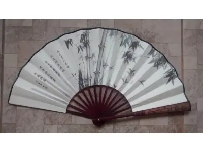 LOTE 004 - 01 LEQUE JAPONÊS ANTIGO GUARDADO A ANOS EM ÓTIMO ESTADO COM 32CM DE COMPRIMENTO. (NO ESTADO) ATENÇÃO! FAZER A VISITAÇÃO ANTES DE ARREMATAR, NÃO SABEMOS SE FUNCIONA, LEILÃO NÃO TEM GARANTIA E NEM DEVOLUÇÃO, SUJEITO A POSSÍVEIS AVARIAS VISÍVEIS/OCULTAS E/OU AUSÊNCIA DE COMPONENTES.