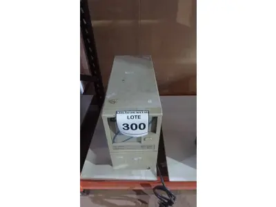 LOTE 300 - 01 NOBREAK MARCA BST. (NO ESTADO) ATENÇÃO! FAZER A VISITAÇÃO ANTES DE ARREMATAR, NÃO SABEMOS SE FUNCIONA, LEILÃO NÃO TEM GARANTIA E NEM DEVOLUÇÃO, SUJEITO A POSSÍVEIS AVARIAS VISÍVEIS/OCULTAS E/OU AUSÊNCIA DE COMPONENTES.