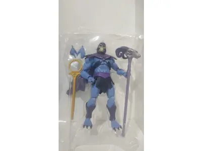 LOTE 085 - 01 BONECO ESQUELETO HE-MAN REVELATION 18CM MASTERVERSE INTEN DE COLEÇAO COMPRADO EM GARAGEM NOS EUA. (NO ESTADO) ATENÇÃO! FAZER A VISITAÇÃO ANTES DE ARREMATAR, NÃO SABEMOS SE FUNCIONA, LEILÃO NÃO TEM GARANTIA E NEM DEVOLUÇÃO, SUJEITO A POSSÍVEIS AVARIAS VISÍVEIS/OCULTAS E/OU AUSÊNCIA DE COMPONENTES.