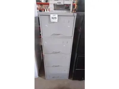LOTE 323 - 01 ARQUIVO DE AÇO COM 04 GAVETAS. (NO ESTADO) ATENÇÃO! FAZER A VISITAÇÃO ANTES DE ARREMATAR, NÃO SABEMOS SE FUNCIONA, LEILÃO NÃO TEM GARANTIA E NEM DEVOLUÇÃO, SUJEITO A POSSÍVEIS AVARIAS VISÍVEIS/OCULTAS E/OU AUSÊNCIA DE COMPONENTES.