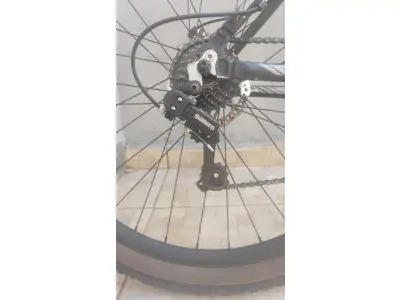 LOTE 027 - 01 BICICLETA ARO 29 GONEW ENDORPHINE 5,3 MTB FOI TODA RESIVIDAS RECENTEMENTE. (NO ESTADO) ATENÇÃO! FAZER A VISITAÇÃO ANTES DE ARREMATAR, NÃO SABEMOS SE FUNCIONA, LEILÃO NÃO TEM GARANTIA E NEM DEVOLUÇÃO, SUJEITO A POSSÍVEIS AVARIAS VISÍVEIS/OCULTAS E/OU AUSÊNCIA DE COMPONENTES.