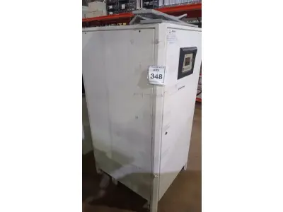 LOTE 348 - 01 NOBREAK 40KVA MARCA GE. (NO ESTADO) ATENÇÃO! FAZER A VISITAÇÃO ANTES DE ARREMATAR, NÃO SABEMOS SE FUNCIONA, LEILÃO NÃO TEM GARANTIA E NEM DEVOLUÇÃO, SUJEITO A POSSÍVEIS AVARIAS VISÍVEIS/OCULTAS E/OU AUSÊNCIA DE COMPONENTES.