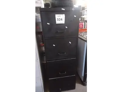 LOTE 324 - 01 ARQUIVO DE AÇO COM 04 GAVETAS. (NO ESTADO) ATENÇÃO! FAZER A VISITAÇÃO ANTES DE ARREMATAR, NÃO SABEMOS SE FUNCIONA, LEILÃO NÃO TEM GARANTIA E NEM DEVOLUÇÃO, SUJEITO A POSSÍVEIS AVARIAS VISÍVEIS/OCULTAS E/OU AUSÊNCIA DE COMPONENTES.