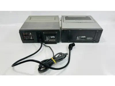 01 VÍDEO CASSETTE RECORDER PORTABLE PV-5000 OOM PROGRAMMABLE TUNER/TIMER MODELO PV-A500. P. (NO ESTADO) ATENÇÃO! FAZER A VISITAÇÃO ANTES DE ARREMATAR, NÃO SABEMOS SE FUNCIONA, LEILÃO NÃO TEM GARANTIA E NEM DEVOLUÇÃO, SUJEITO A POSSÍVEIS AVARIAS VISÍVEIS/OCULTAS E/OU AUSÊNCIA DE COMPONENTES.