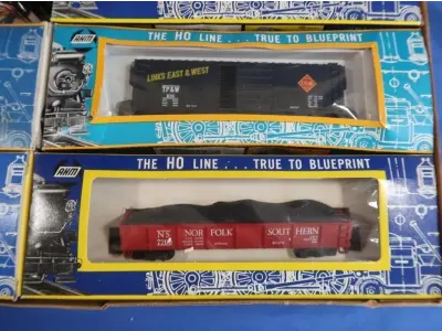 LOTE 081 - 01 RARO CONJUNTO DE TREM ANTIGO AHM 59341 HI IRON SPECIAL B&O ITEM COMPRADO EM GAREGEN DE ANTIGUIDADES NOS EUA. . (NO ESTADO) ATENÇÃO! FAZER A VISITAÇÃO ANTES DE ARREMATAR, NÃO SABEMOS SE FUNCIONA, LEILÃO NÃO TEM GARANTIA E NEM DEVOLUÇÃO, SUJEITO A POSSÍVEIS AVARIAS VISÍVEIS/OCULTAS E/OU AUSÊNCIA DE COMPONENTES.