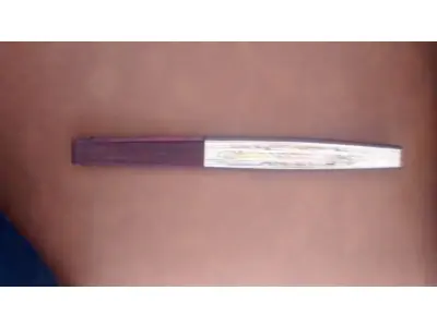 01 LEQUE JAPONÊS ANTIGO GUARDADO A ANOS EM ÓTIMO ESTADO COM 32CM DE COMPRIMENTO. (NO ESTADO) ATENÇÃO! FAZER A VISITAÇÃO ANTES DE ARREMATAR, NÃO SABEMOS SE FUNCIONA, LEILÃO NÃO TEM GARANTIA E NEM DEVOLUÇÃO, SUJEITO A POSSÍVEIS AVARIAS VISÍVEIS/OCULTAS E/OU AUSÊNCIA DE COMPONENTES.