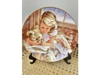 LOTE 024 - 01 RARO PRATO HAMILTON "PAI NOSSO", 1ª EDIÇÃO DA ORAÇÃO DO SENHOR, PRATO DE PORCELANA FINA, COM 22 CEM DE DIÂMETRO PRATO COLACIONÁVEIS,COM CERTIFICADO DE AUNTENCIDADE E NUMERADO  MENINA COM URSO E BONECA EDIÇÃO LIMITADA UMA SÉRIE DE PRATOS DE PORCELANA FINA LIMITADA A 10 DIAS DE QUEIMA DO ESTOQUE NOS EUA EM 1986.SUPORTE PARA PRATO NÃO INCLUÍDO NESTA VENDA.VEJA NAS FOTOS PREÇOS DELE EM OUTROS PAISES PRATOS MUITOS RAROS. (NO ESTADO) ATENÇÃO! FAZER A VISITAÇÃO ANTES DE ARREMATAR, NÃO SABEMOS SE FUNCIONA, LEILÃO NÃO TEM GARANTIA E NEM DEVOLUÇÃO, SUJEITO A POSSÍVEIS AVARIAS VISÍVEIS/OCULTAS E/OU AUSÊNCIA DE COMPONENTES.