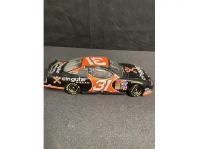 LOTE 128 - 01 RARA MINIATURA NASCAR ROBBY GORDON CINGULAR WIRELESS DIECAST.ITEM COMPRADO EM GARAGEM DE ANTIGUIDADES NOS EUA. (NO ESTADO) ATENÇÃO! FAZER A VISITAÇÃO ANTES DE ARREMATAR, NÃO SABEMOS SE FUNCIONA, LEILÃO NÃO TEM GARANTIA E NEM DEVOLUÇÃO, SUJEITO A POSSÍVEIS AVARIAS VISÍVEIS/OCULTAS E/OU AUSÊNCIA DE COMPONENTES.