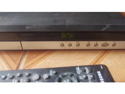 01 GRAVADOR DE DVD DE MESA SAMSUNG - DVD-R150  FUNCIONA PERFEITAMENTE