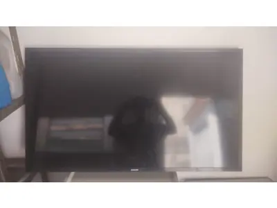 01 TV SAMSUNG PRECISA TROCAR TELA FUNCIONA TUDO MAS PRECISA TROCAR. (NO ESTADO) ATENÇÃO! FAZER A VISITAÇÃO ANTES DE ARREMATAR, NÃO SABEMOS SE FUNCIONA, LEILÃO NÃO TEM GARANTIA E NEM DEVOLUÇÃO, SUJEITO A POSSÍVEIS AVARIAS VISÍVEIS/OCULTAS E/OU AUSÊNCIA DE COMPONENTES.