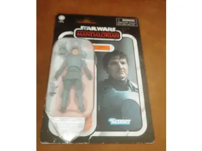 LOTE 140 - 01  COLEÇÃO STAR WARS VINTAGE DIN DJARIN (MORAK) FIGURA VC251 HASBRO NOVO LACARADO NUCNA USADO COMPRADA EM GARAGEM DE ANTIGUIDADES NOS EUA. (NO ESTADO) ATENÇÃO! FAZER A VISITAÇÃO ANTES DE ARREMATAR, NÃO SABEMOS SE FUNCIONA, LEILÃO NÃO TEM GARANTIA E NEM DEVOLUÇÃO, SUJEITO A POSSÍVEIS AVARIAS VISÍVEIS/OCULTAS E/OU AUSÊNCIA DE COMPONENTES.