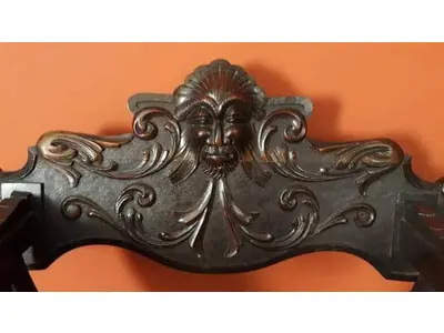 LOTE 170 - 01 RARA CADEIRA SAVANAROLA DA DÉCADA DE 70 - MEDIDA: 93X55X75. (NO ESTADO) ATENÇÃO! FAZER A VISITAÇÃO ANTES DE ARREMATAR, NÃO SABEMOS SE FUNCIONA, LEILÃO NÃO TEM GARANTIA E NEM DEVOLUÇÃO, SUJEITO A POSSÍVEIS AVARIAS VISÍVEIS/OCULTAS E/OU AUSÊNCIA DE COMPONENTES.