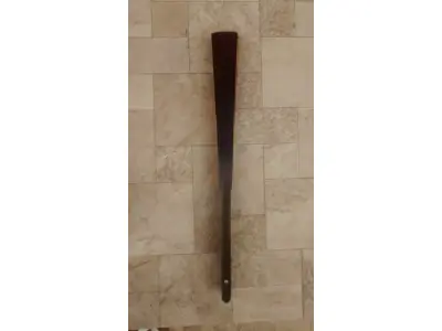 LOTE 303 - 01 LEQUE JAPÓNES ANTIGO GUARDADO A ANOS EM ÓTIMO ESTADO COM 32CM DE COMPRIMENTO. (NO ESTADO) ATENÇÃO! FAZER A VISITAÇÃO ANTES DE ARREMATAR, NÃO SABEMOS SE FUNCIONA, LEILÃO NÃO TEM GARANTIA E NEM DEVOLUÇÃO, SUJEITO A POSSÍVEIS AVARIAS VISÍVEIS/OCULTAS E/OU AUSÊNCIA DE COMPONENTES.